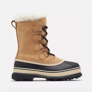 Sorel Caribou Boots size 7 (fits like 7.5)